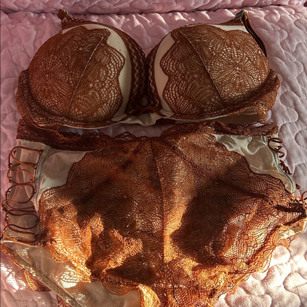 Victoria's Secret Brown Lace Bra Set